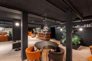 Hotels Hotel L'Adresse - Entierement renove : photos des chambres