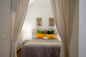Capo Rama Suites & Rooms