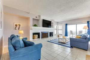 Beachfront New Smyrna Condo 1 Mi to Flagler Ave