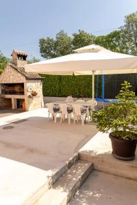 Apartmani Marina & Ana