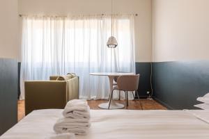 Keys of Italy - PortaRomana51-Golden Gate Retreat