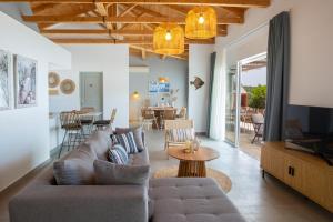 Villa Ariel - Cozy Mediterranean Retreat