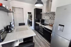 Appartements Le Balcon du Port- private parking : photos des chambres