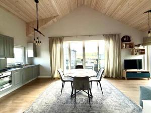 Gray House apartment