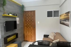 203 Apto 2qtos Prático e confortável