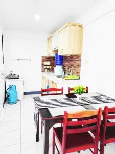 Mr B Guest House Room Rentals in San Fernando, Cebu