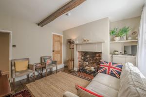 St. John’s hill - with parking