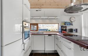 Stunning Home In Ålbæk With Sauna