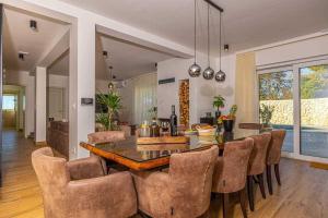 Beautiful Stonevilla by aneo travel