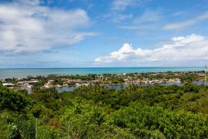 Refúgio Rústico c Piscina-3 Suítes-SH015