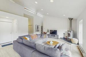 Mountain Modern Escape