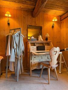Chalets Chalet authentique avec jacuzzi proche de Val d-Isere : photos des chambres
