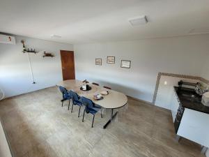 Edícula com estacionamento privativo, a uma quadra do Shopping Oriente - Casa da Sensei