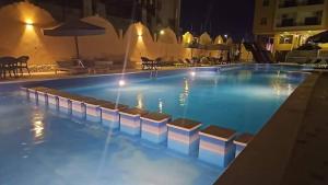 كومباوند فوكس هاوس