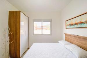 Amplo apto com 03 quartos para locação! 0491