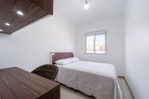 Amplo apto com 03 quartos para locação! 0491