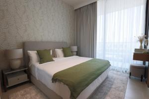 Gracious 1BR in Binghatti Amber