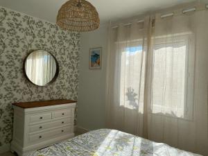 Appartements T3 Rez de jardin SANARY CENTRE : photos des chambres