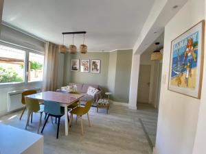 Appartements T3 Rez de jardin SANARY CENTRE : photos des chambres