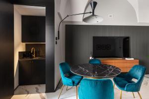 The White Escape Suite a Ostuni by BarbarHouse