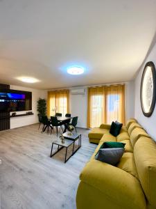 La Luna Apartment by the Sea