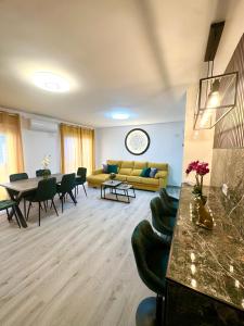 La Luna Apartment by the Sea