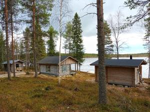 Kutulammen erämökki saunalla