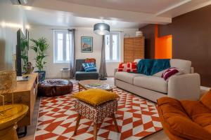 Le Baron terrasse et parking cœur de Castres - 3hvězdičkové hotely ve městě Castres