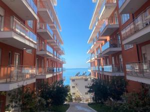 BlueWaveapartments 1