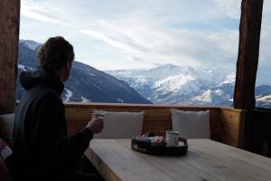 Chalets Chalet authentique avec jacuzzi proche de Val d-Isere : photos des chambres