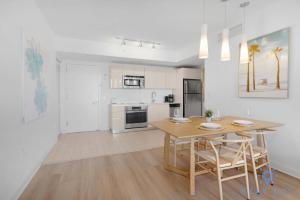 Modern Resort -Balcony Views & Pool