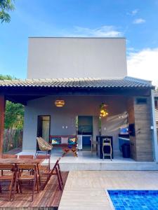 Casa bem localizada em BG