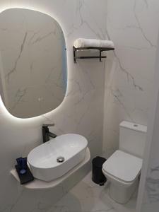 Heart of Syntagma Rooms -2min from the square center-