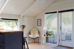 Holiday Home With Fjord Views In Hjarbæk