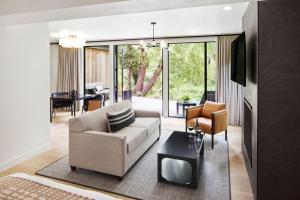 Creekside Suite (ADA) room in Gaige House