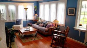 Enchanted Cottage 1 block to beach