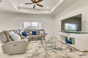 Day Trip to Beach and Manatee Park Lehigh Acres Gem - 3hvězdičkové hotely ve městě Lehigh Acres