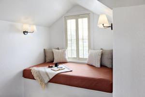 Maison Fleurie, A Four Sisters Inn