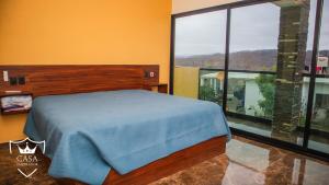 Casa Emperador, Mayto