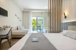Ξενοδοχείο Ακτή - Λιακάδα (Akti Liakada Hotel)