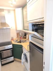 2 x Apartments bei Augsburger Platz 1x Nr 5 - Studio Apartment mit Balkon und Parkplatz und 1 x Nr5-B - 2 ZW ohne Balkon und Parkplatz