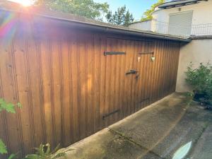 Stadthaus im Altstadtkern mit Blick auf Dingolfinger Münster