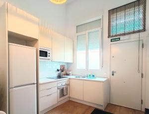 Cute loft 15 minutes to downtown by metro AC y WiFi
