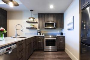 151 Modern Magic at Park City Base by SkyRun Park City