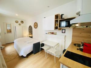 Appartements Le Cocon, studio tout confort, hypercentre : photos des chambres