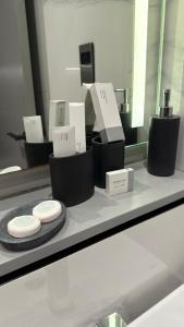 Burj Khalifa View 5 Mins Walk to Dubai Mall