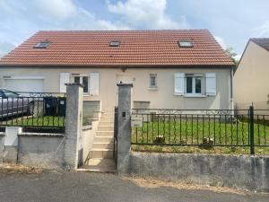 Maison familiale - Jardin - Parking - Wifi