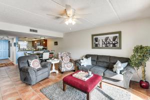 Walk to Ocean Daytona Beach Shores Condo with Pool!