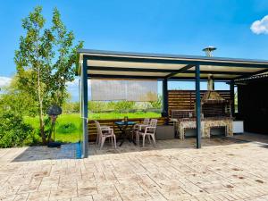 Ξενώνας Ρόδον