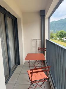 Appartements O-petit nid sauge T2 45m place de parking : Appartement